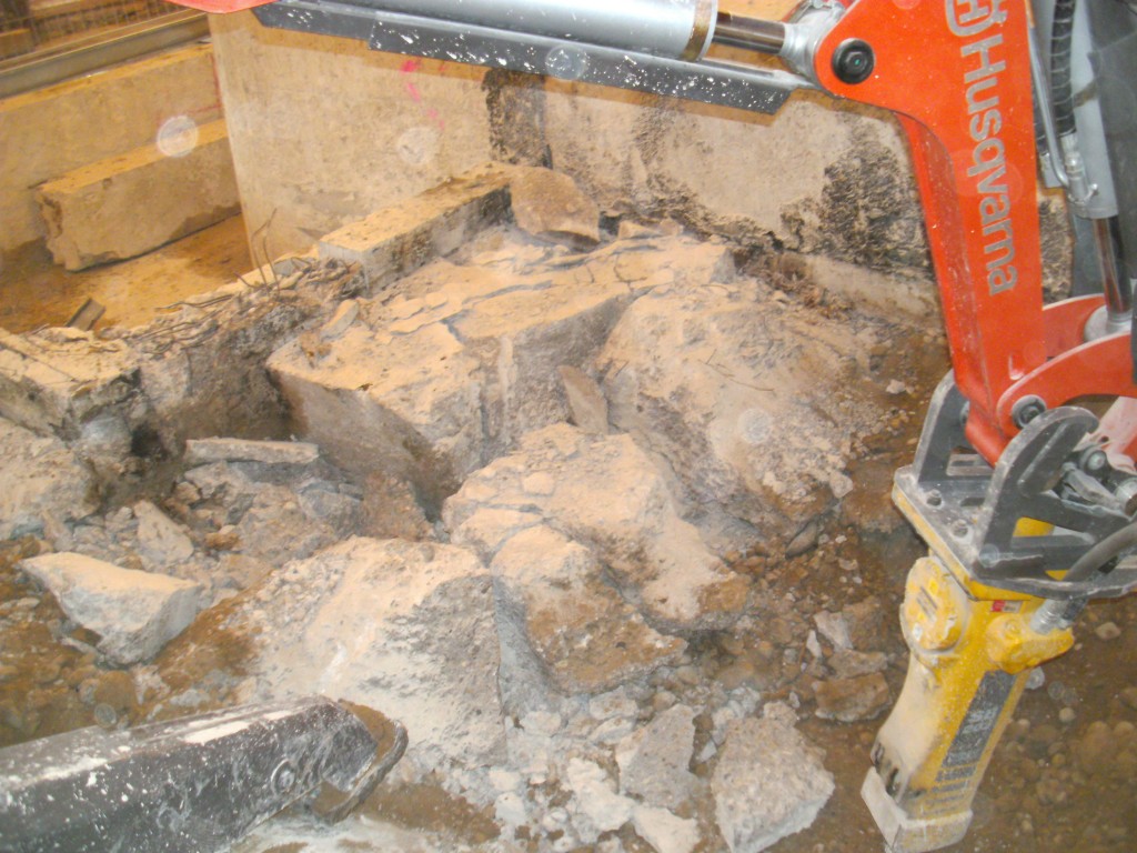 Betonabbruch mit Roboter